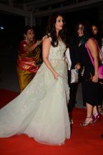 Aishwarya Rai Bachchan at the red carpet of Stardust awards on 21st Dec 2015